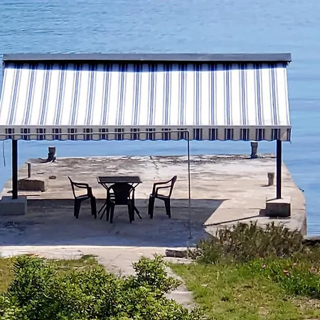 By The Sea Kneza, Korcula - 9185