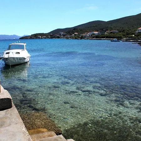 By The Sea Kneza, Korcula - 9185 *